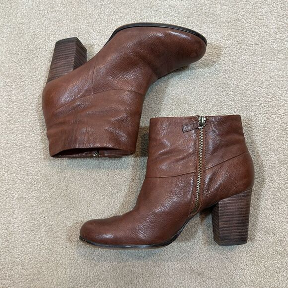 Cole Haan Nike Air Heeled Brown Ankle Vintage Cassidy Booties Women Size 9.5B - Picture 2 of 11